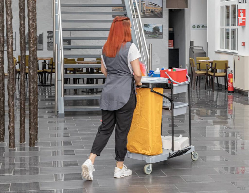 Schoonmaakwerk Weesp door Van der Aart